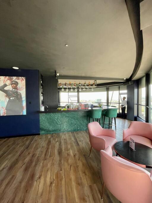 A Scenic Escape Within Nairobi Apartment Exterior photo