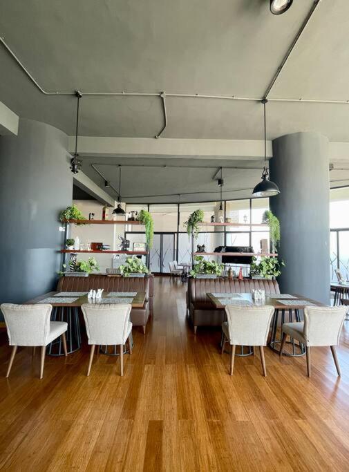 A Scenic Escape Within Nairobi Apartment Exterior photo